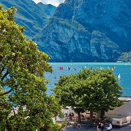 Hotel Geier Torbole Sul Garda Dış mekan fotoğraf