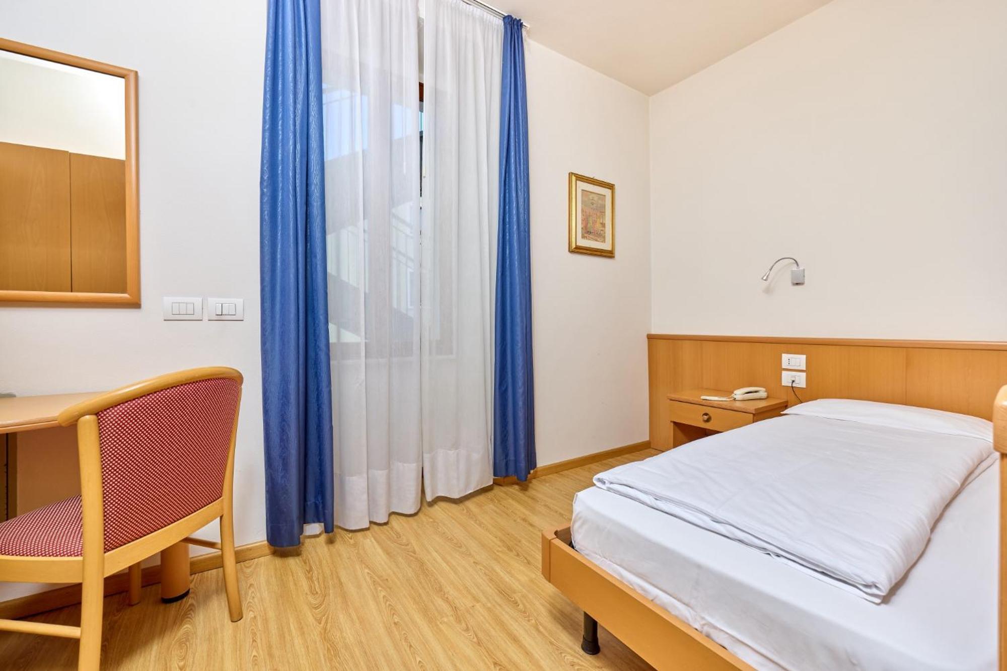 Hotel Geier Torbole Sul Garda Dış mekan fotoğraf