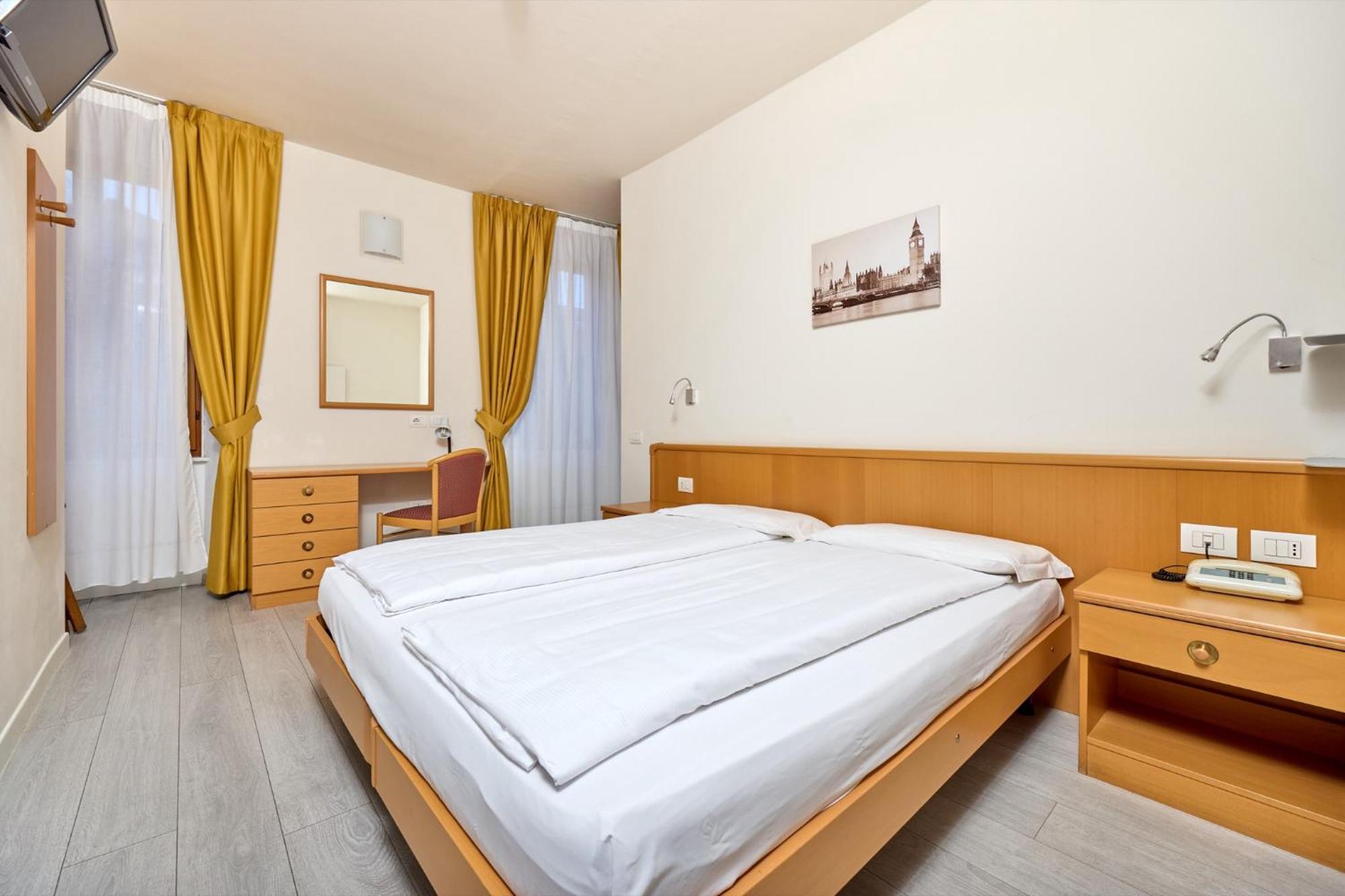 Hotel Geier Torbole Sul Garda Dış mekan fotoğraf